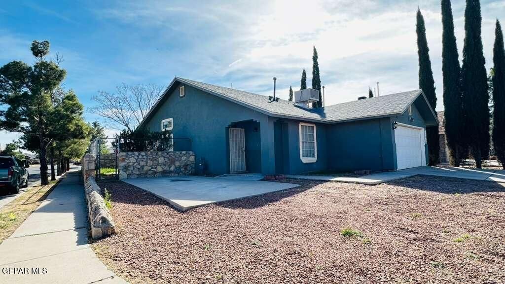 Photo of 11816 OXCART RUN Street, El Paso, TX 79936 (MLS # 939211)