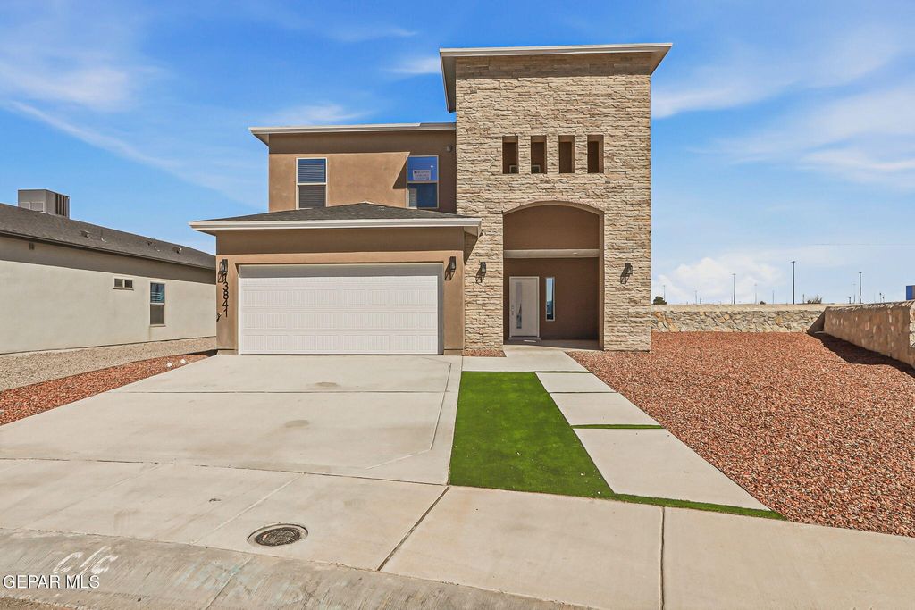 Photo of 13841 CENTRO VISTA, Horizon City, TX 79928 (MLS # 940466)