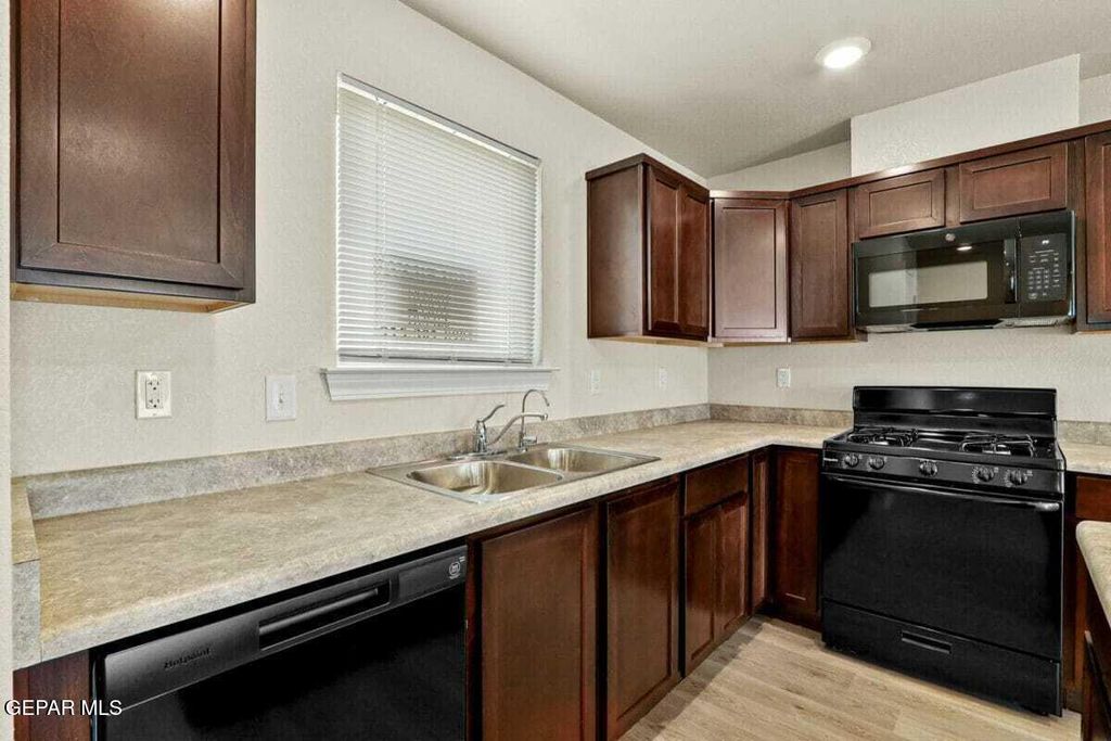 Photo of 14361 Star Cactus Avenue, Horizon City, TX 79928 (MLS # 934509)