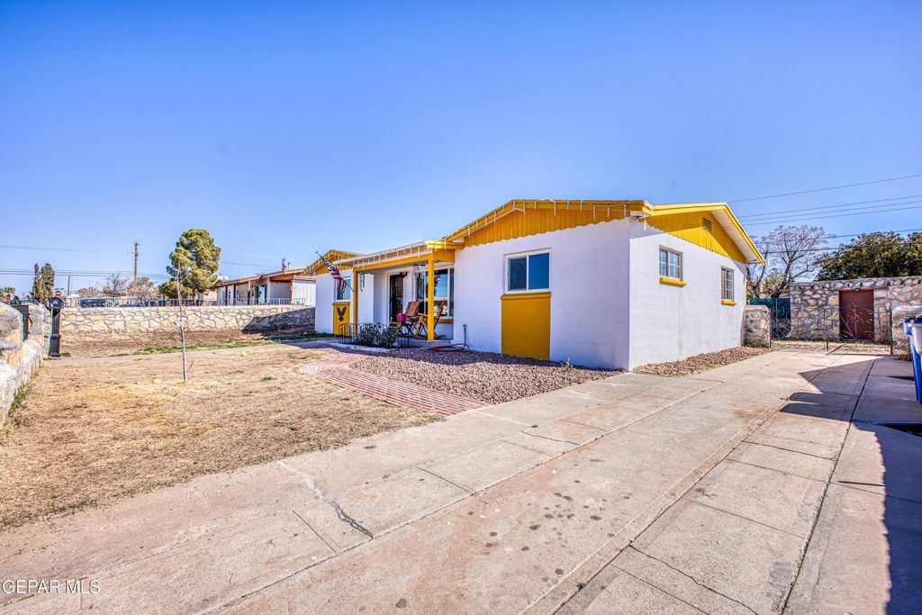 Photo of 952 DUSKIN Drive, El Paso, TX 79907 (MLS # 937851)