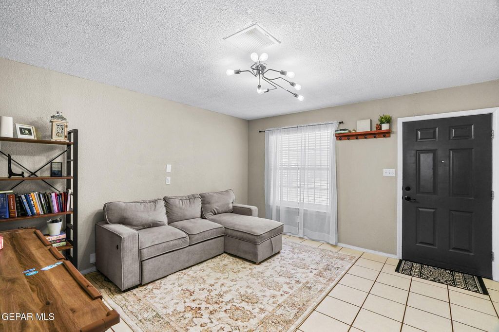 Photo of 12008 BRAVEHEART Avenue, El Paso, TX 79936 (MLS # 943078)
