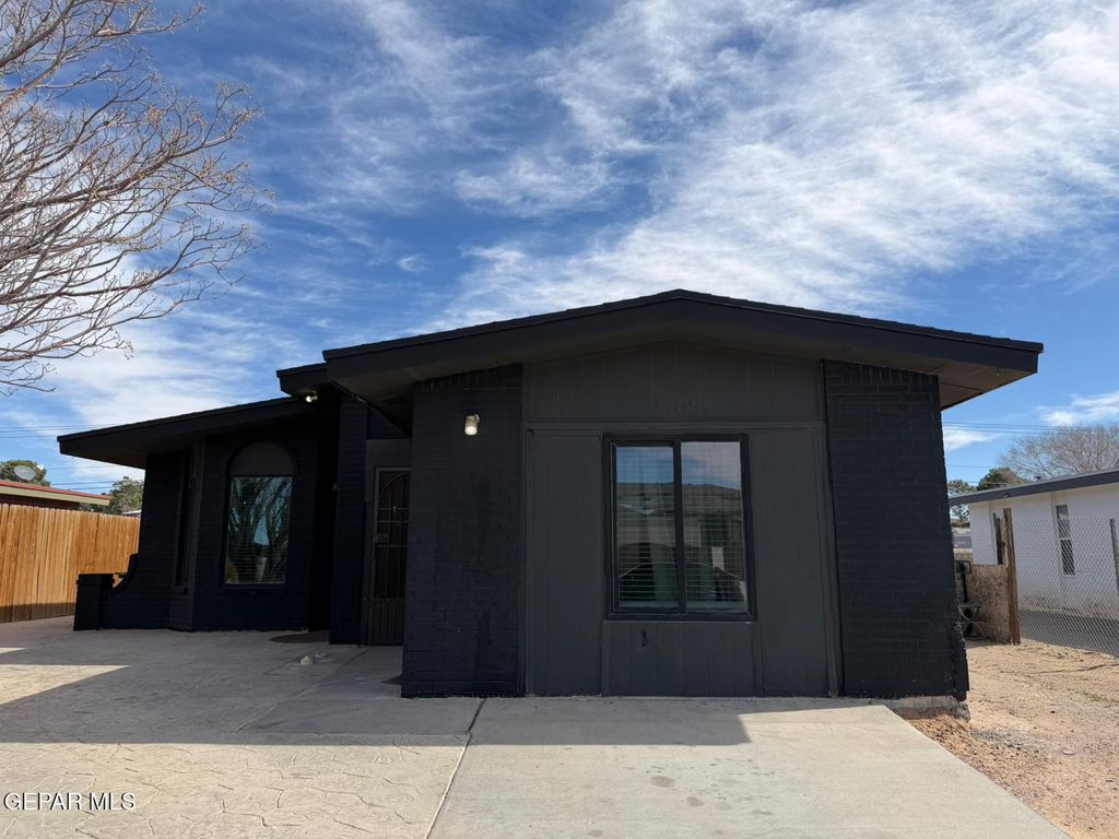 Photo of 14624 ACHIM Drive, El Paso, TX 79928 (MLS # 939004)