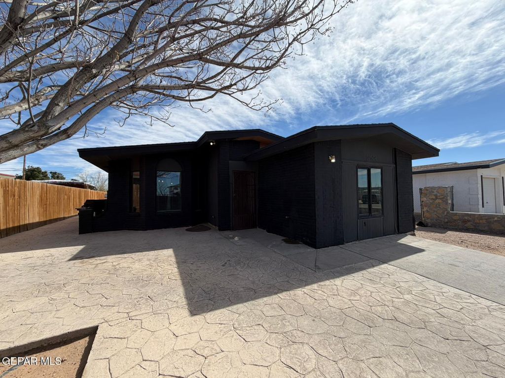 Photo of 14624 ACHIM Drive, El Paso, TX 79928 (MLS # 939004)