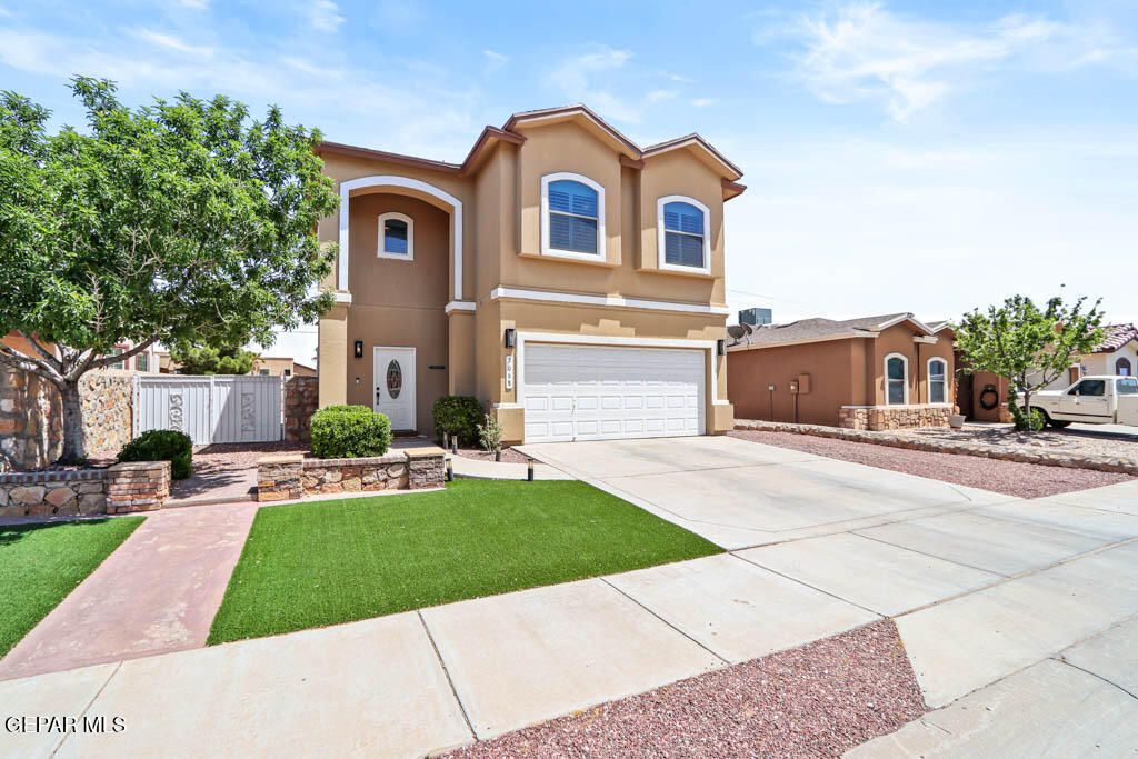 Photo of 3068 CASCADE POINT Drive, El Paso, TX 79938 (MLS # 931643)