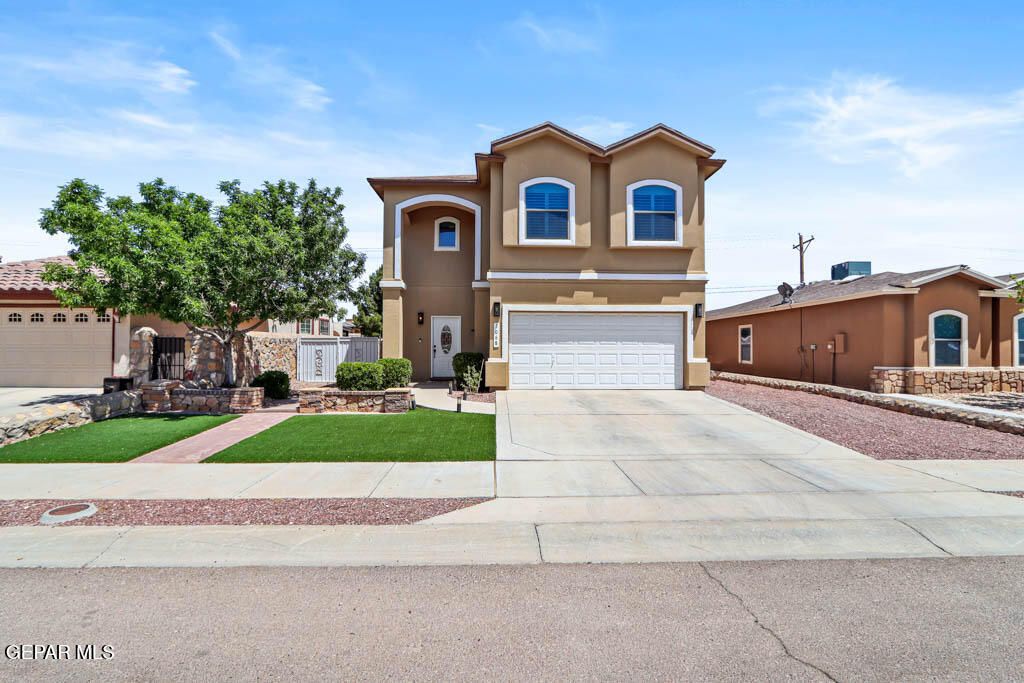 Photo of 3068 CASCADE POINT Drive, El Paso, TX 79938 (MLS # 931643)