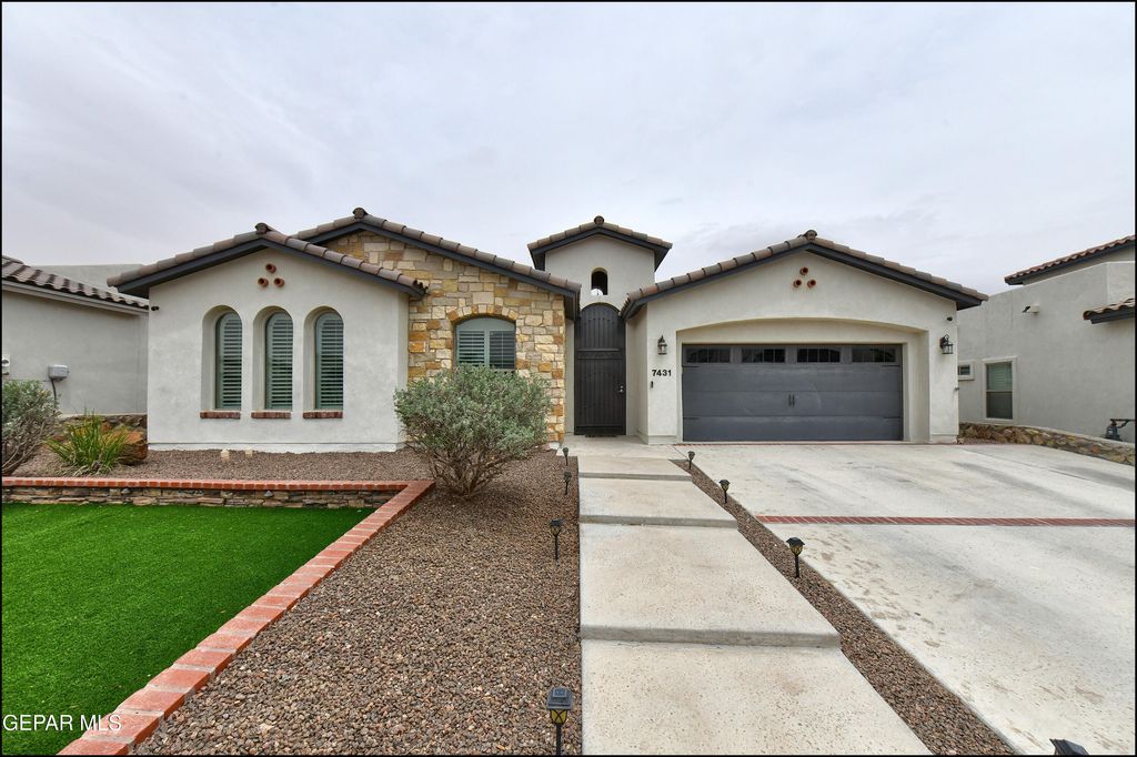 Photo of 7431 SIDEWINDER BEND, El Paso, TX 79911 (MLS # 942317)