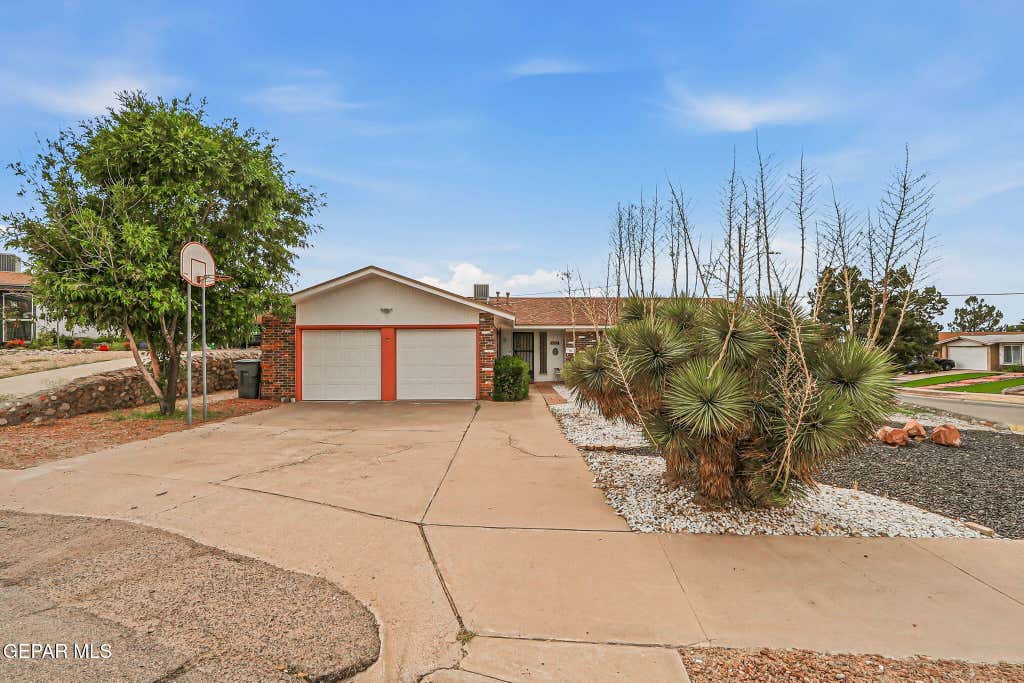 Photo of 204 RIO TINTO Drive, El Paso, TX 79912 (MLS # 945152)