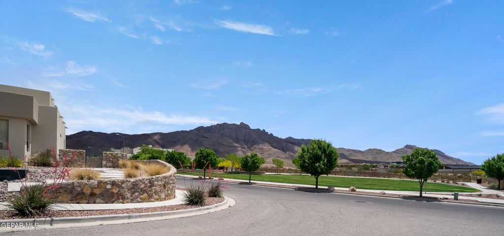 Photo of 6159 FRANKLIN DOVE Avenue, El Paso, TX 79912 (MLS # 945383)