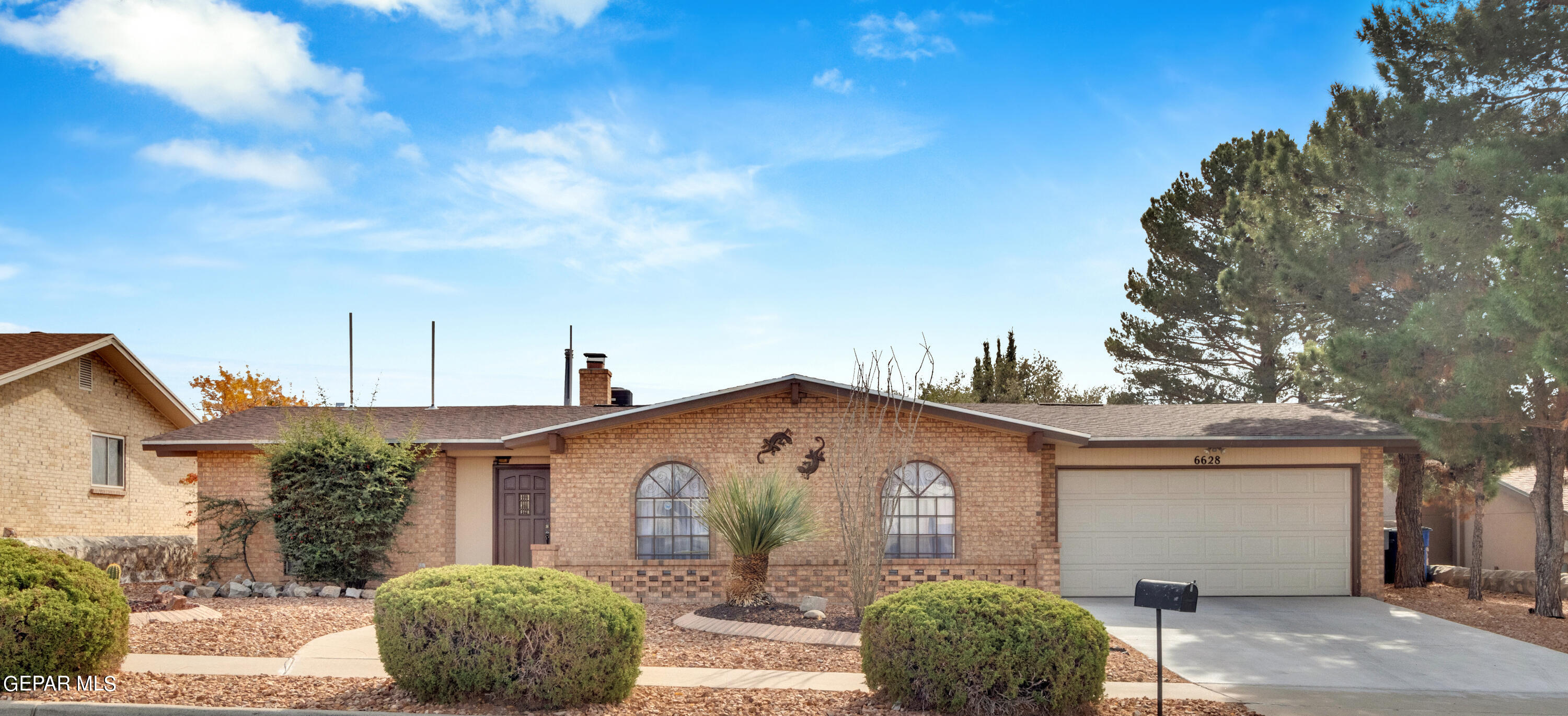 6628 Camino Fuente Drive