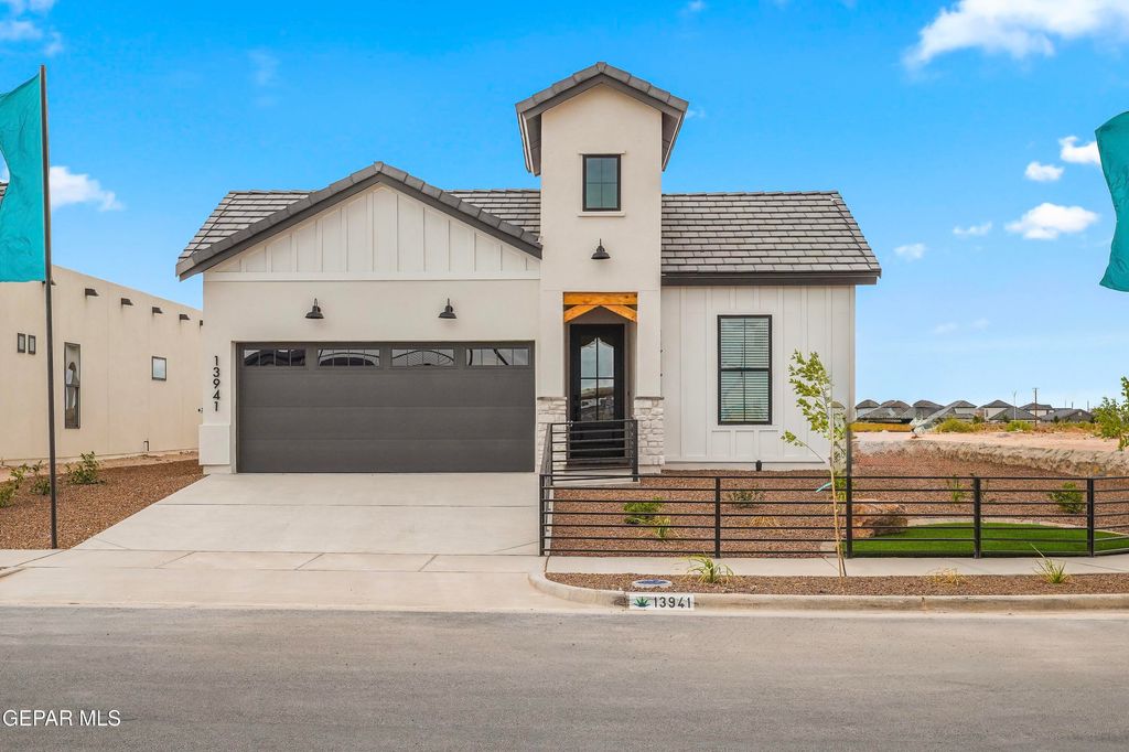 Photo of 13941 Paseo Honor Court, Horizon City, TX 79928 (MLS # 940075)