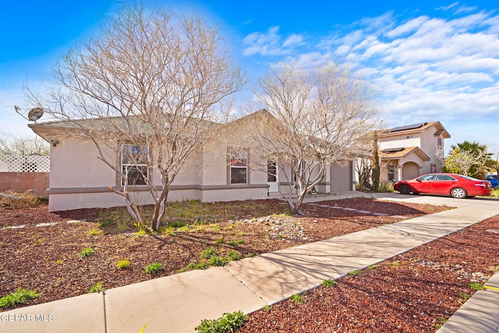 Photo of 3641 CAVE PALM Place, El Paso, TX 79936 (MLS # 940344)