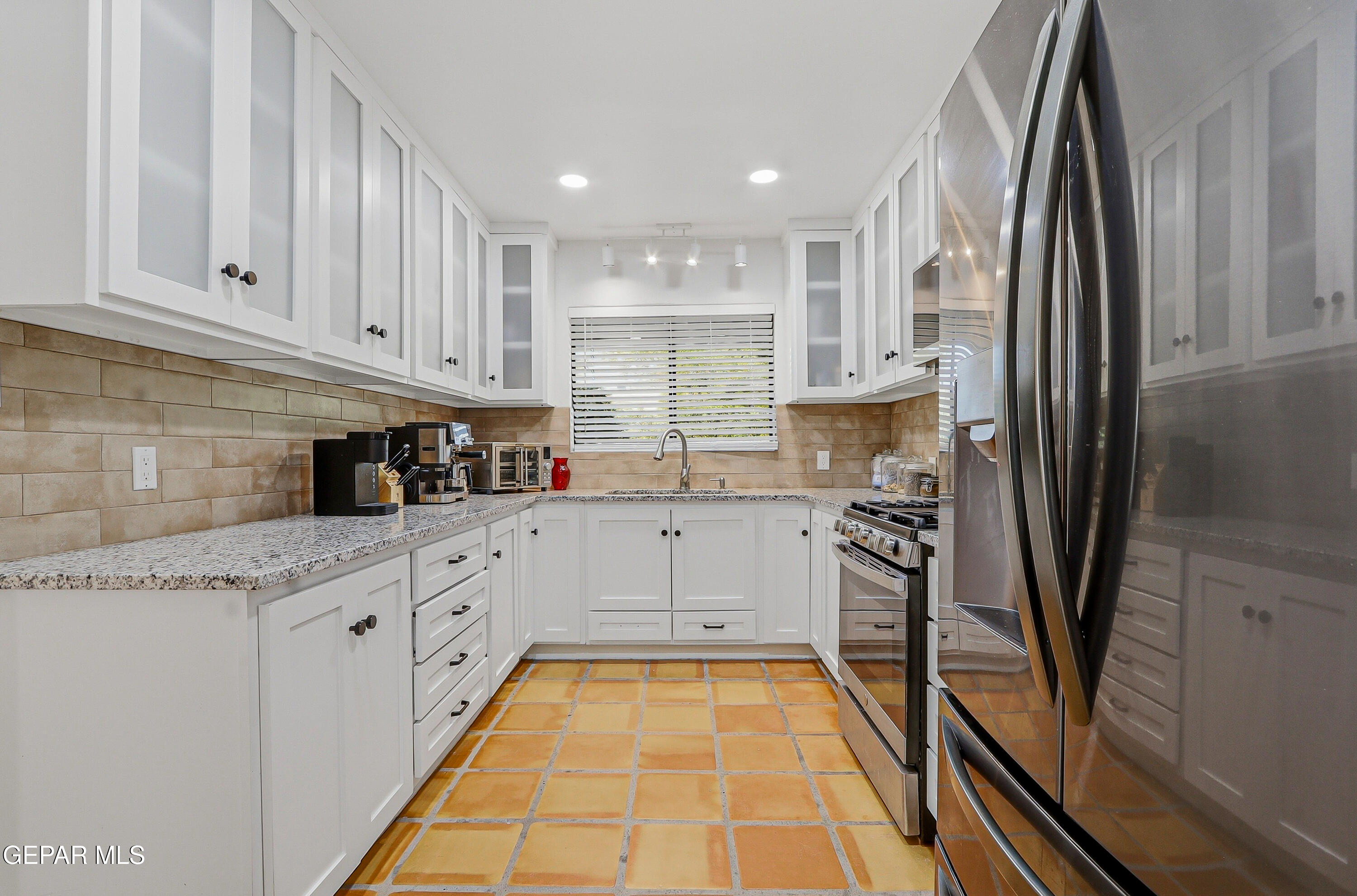 4527 EMORY Road