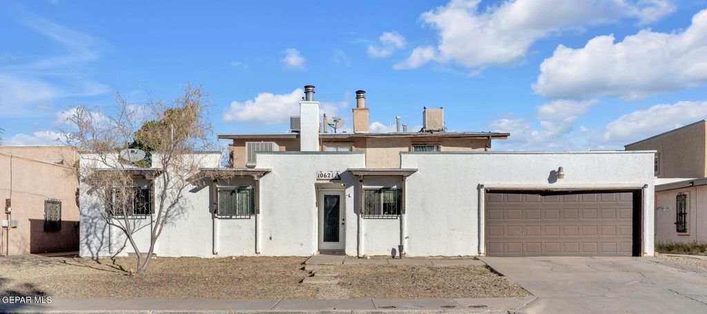 Photo of 10621 SPRINGWOOD Drive #A, El Paso, TX 79935 (MLS # 935570)