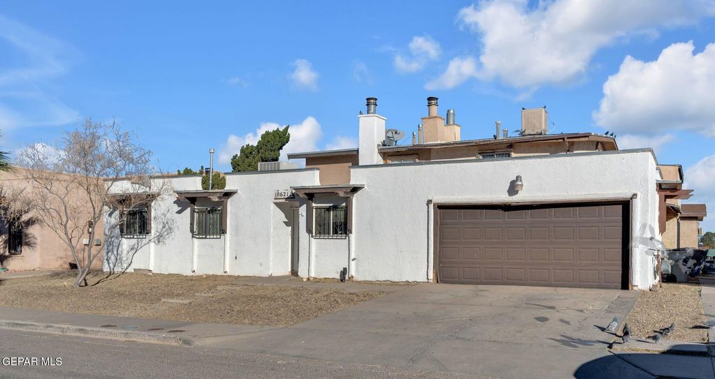 Photo of 10621 SPRINGWOOD Drive #A, El Paso, TX 79935 (MLS # 935570)