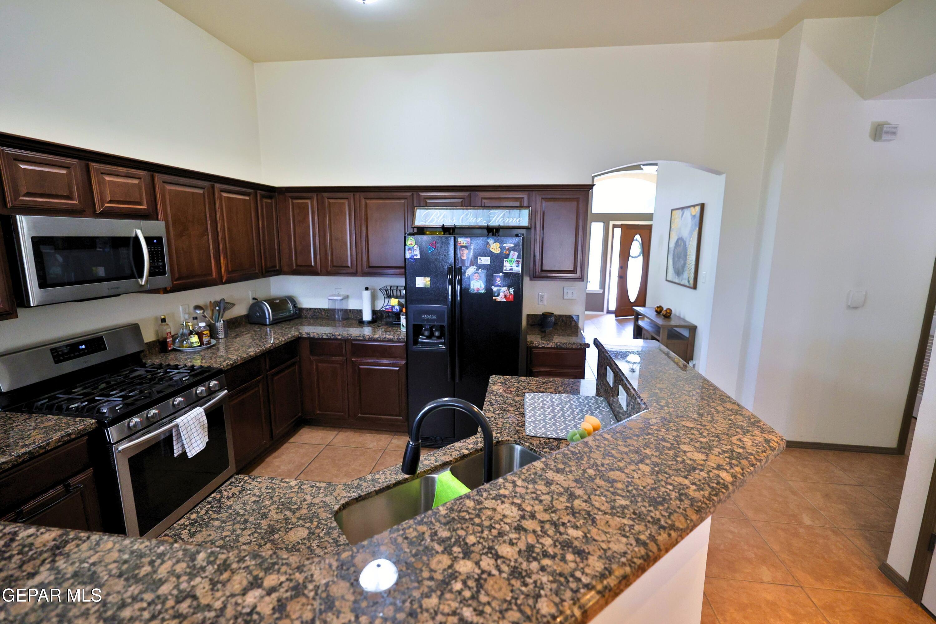 12216 RATHMORE Drive