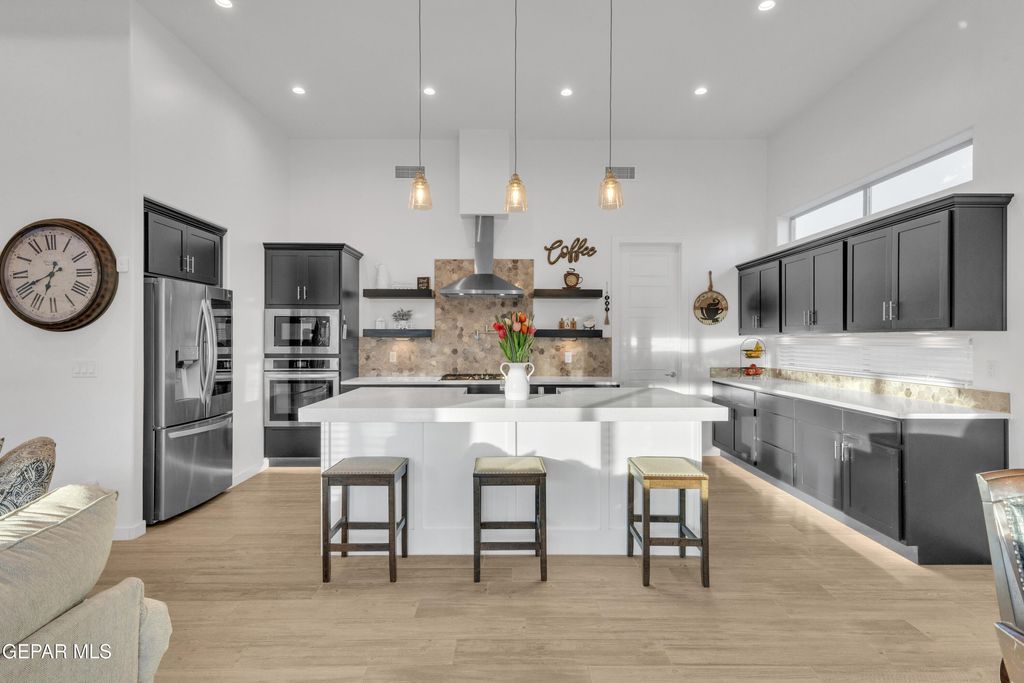 Photo of 333 Blue Valley Drive, El Paso, TX 79928 (MLS # 939965)