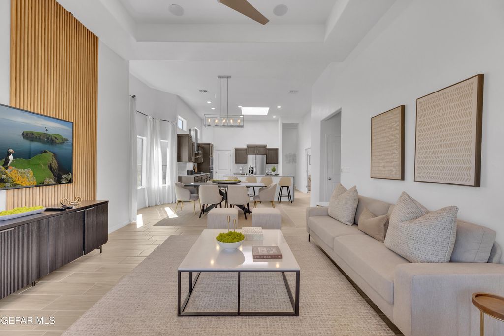 Photo of 115 Billie Estelle Trail, Sunland Park, NM 88008 (MLS # 942007)