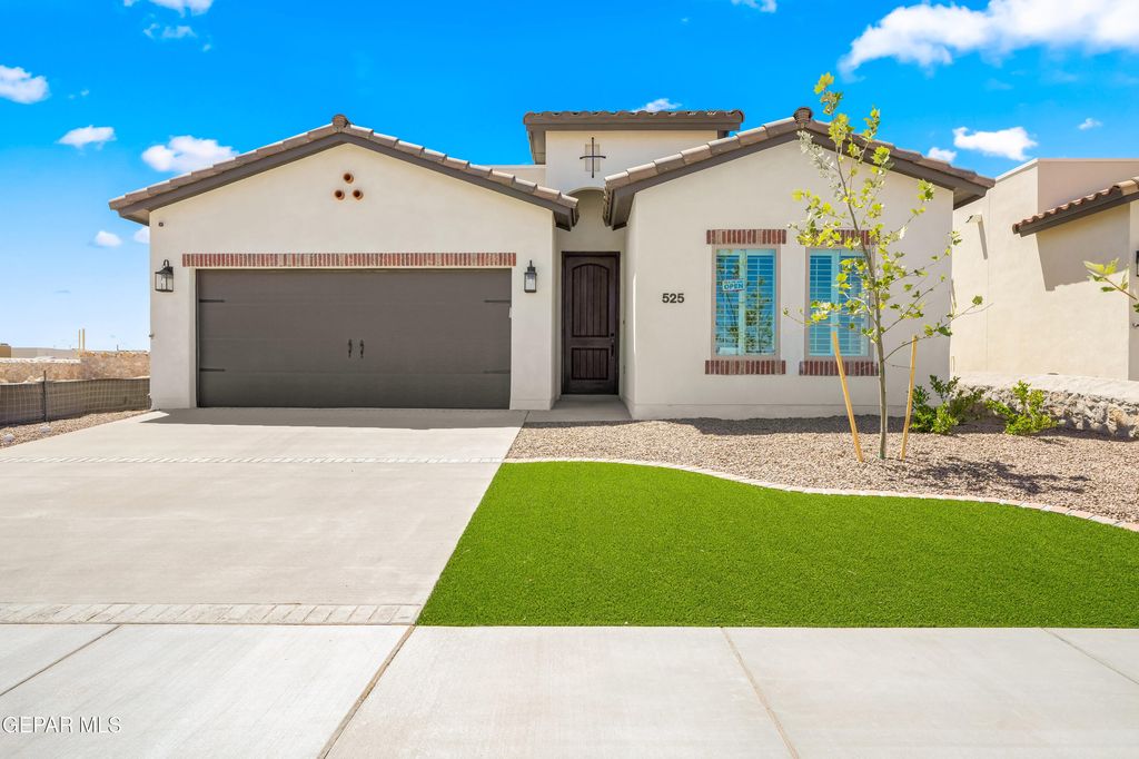 Photo of 924 RAEGIL Street, El Paso, TX 79928 (MLS # 939471)