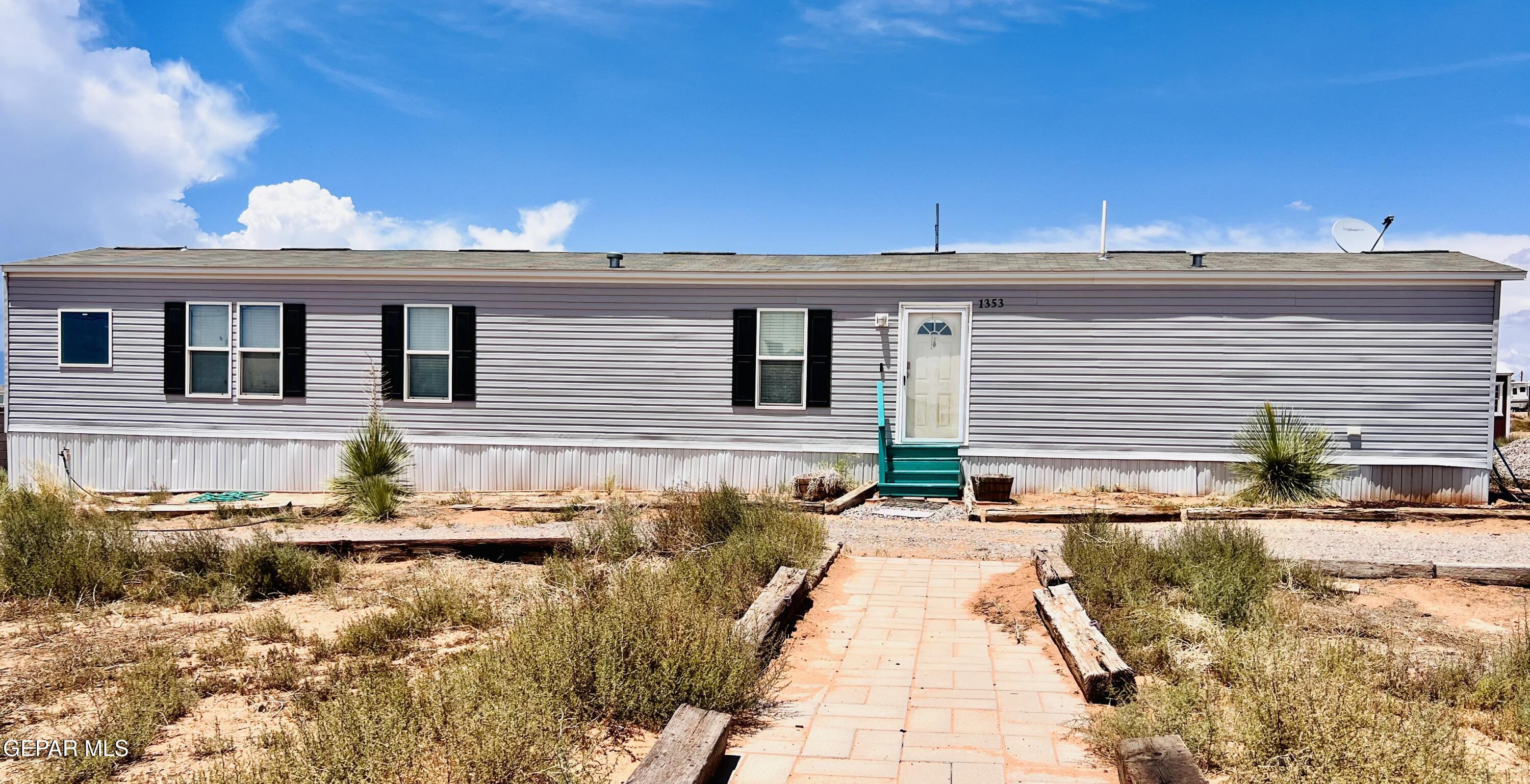 Photo 1 of 30 — 1353 MOJAVE DESERT Drive, Chaparral, NM 88081