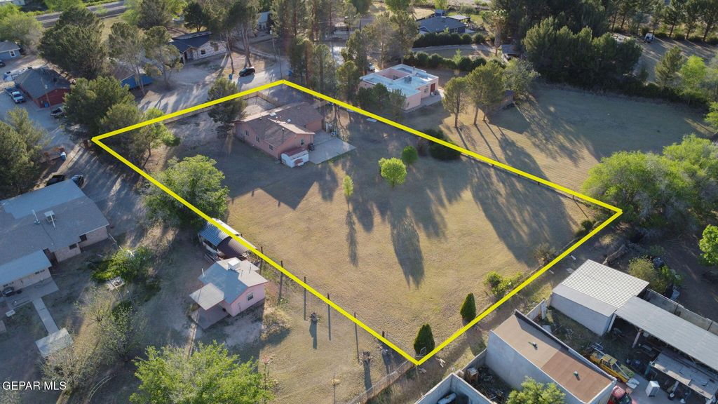 Photo of 12243 HERITAGE Way, Clint, TX 79836 (MLS # 942101)