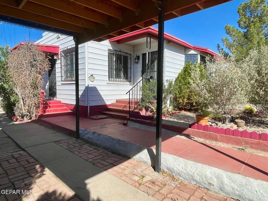 Photo of 1623 HOWZE Street, El Paso, TX 79903 (MLS # 940204)