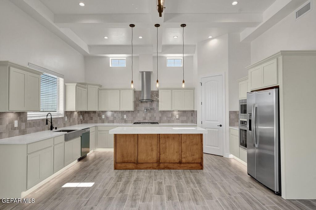 Photo of 1837 War Path Drive, El Paso, TX 79911 (MLS # 932131)