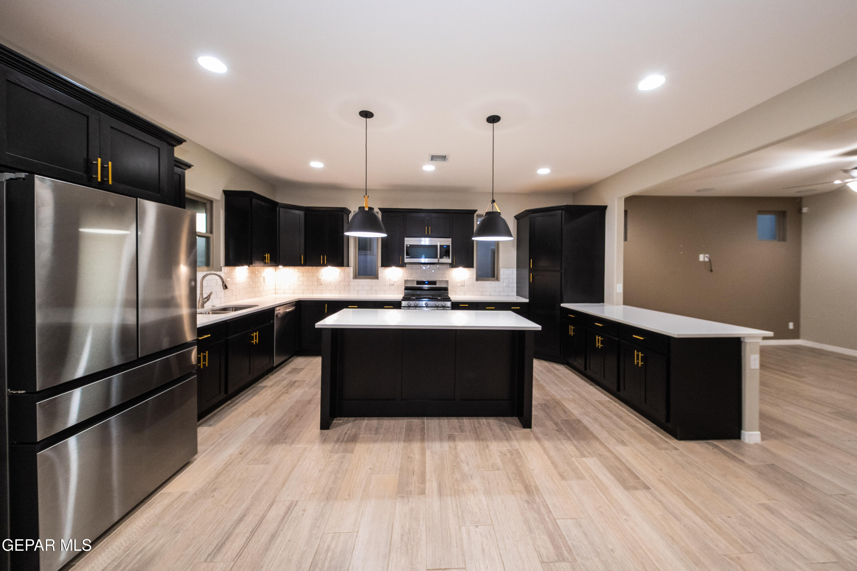 14828 Jack White Avenue