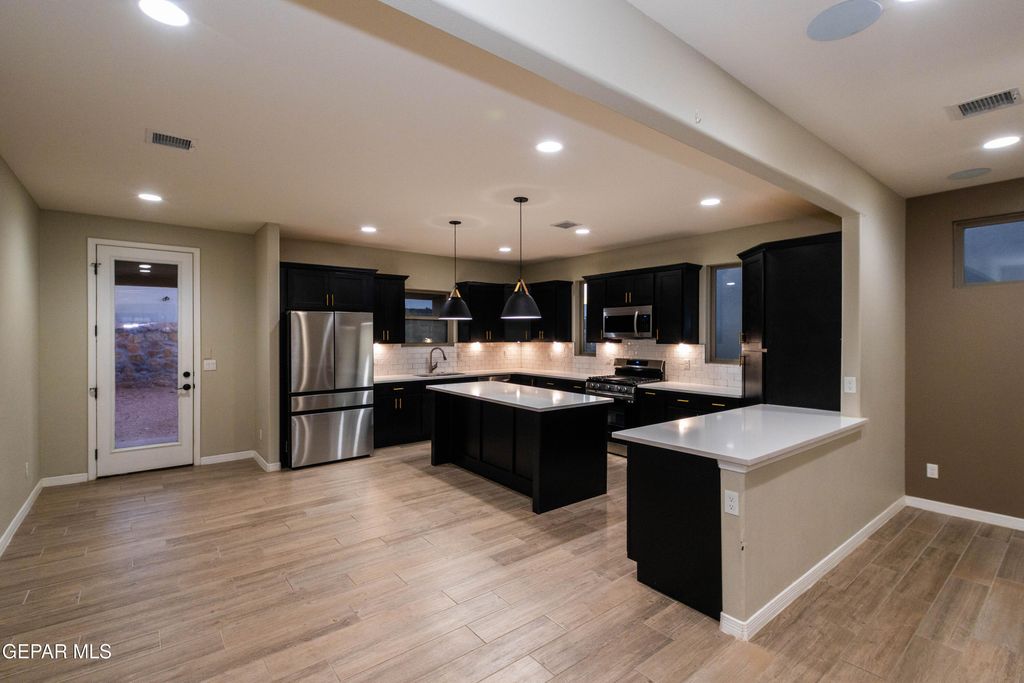 Photo of 14828 Jack White Avenue, El Paso, TX 79938 (MLS # 941541)