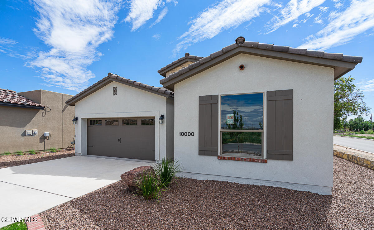 712 Cedarwood Avenue