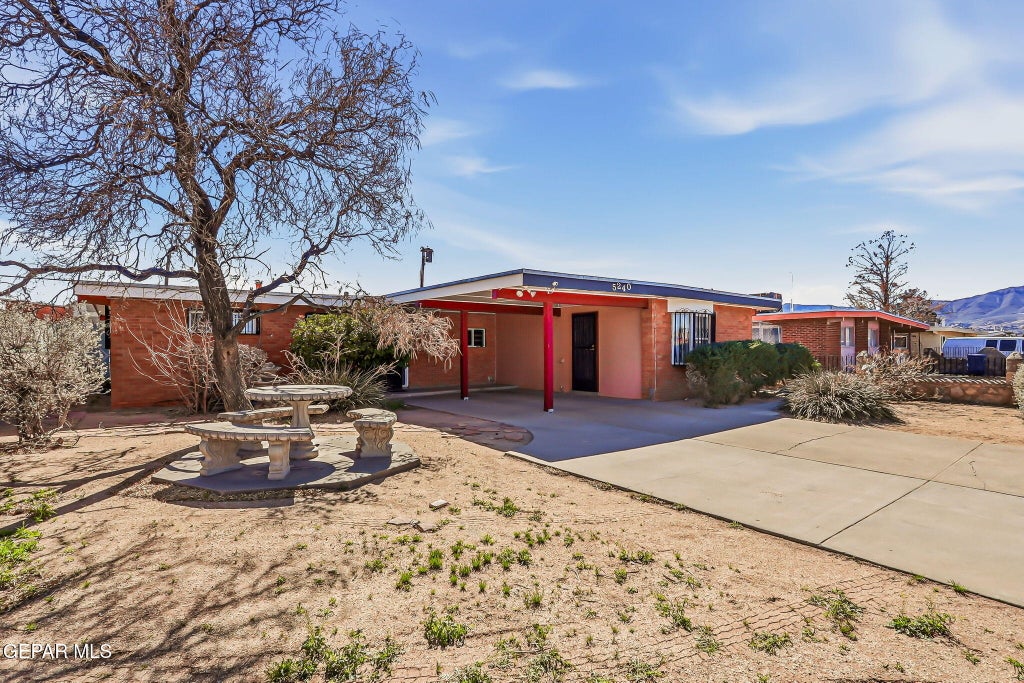 Photo of 5240 BLUE RIDGE Drive, El Paso, TX 79904 (MLS # 950179)
