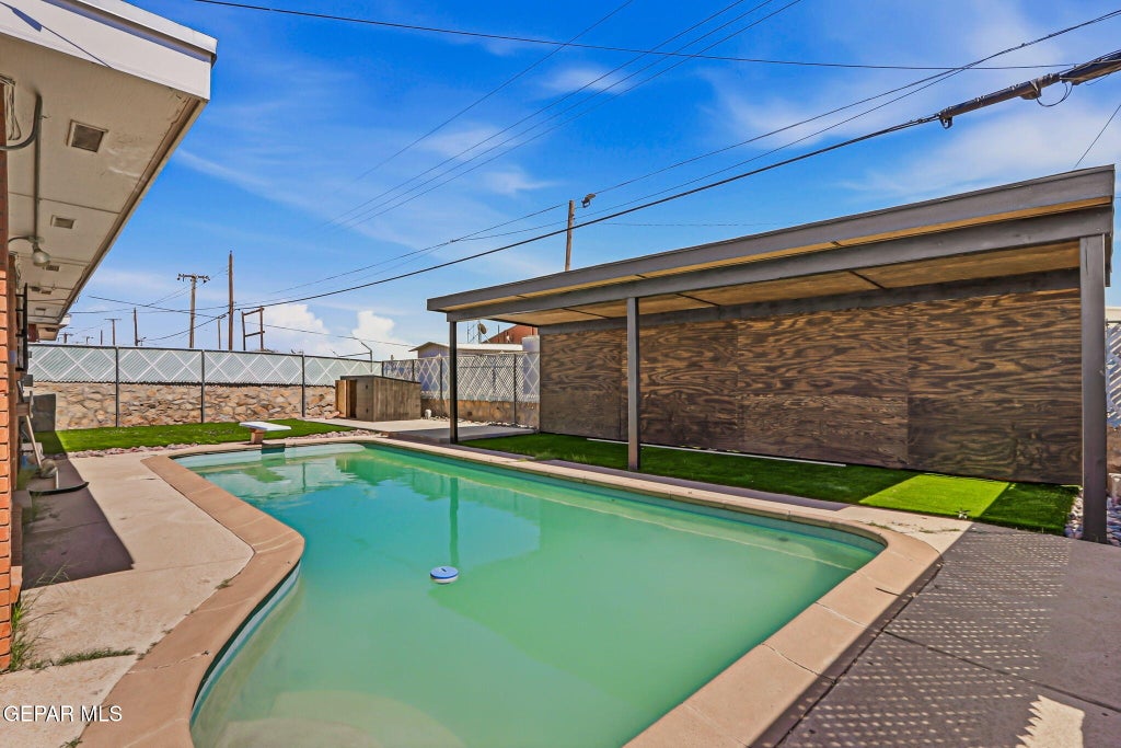 Photo of 5240 BLUE RIDGE Drive, El Paso, TX 79904 (MLS # 950179)
