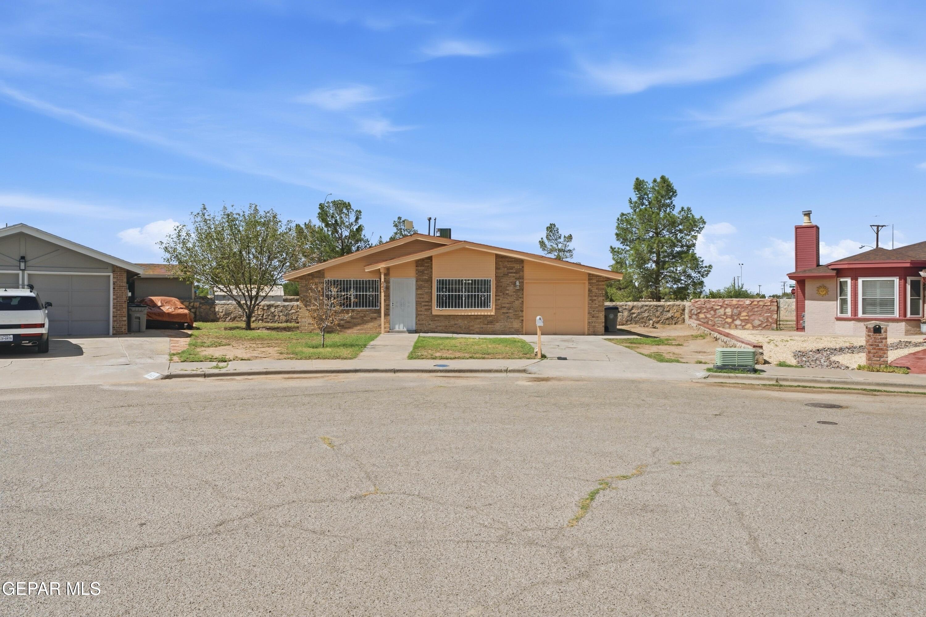 843 MONT BLANC Drive