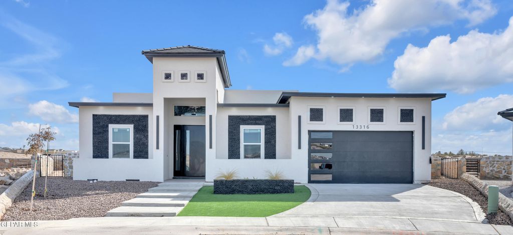 Photo of 13316 Emerald Wind Court, Horizon City, TX 79928 (MLS # 935426)