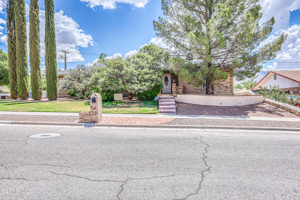 Photo of 6772 VILLA HERMOSA Drive, El Paso, TX 79912 (MLS # 947945)