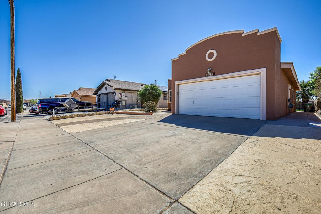 Photo of 14348 PATRIOT POINT Drive, El Paso, TX 79938 (MLS # 940695)