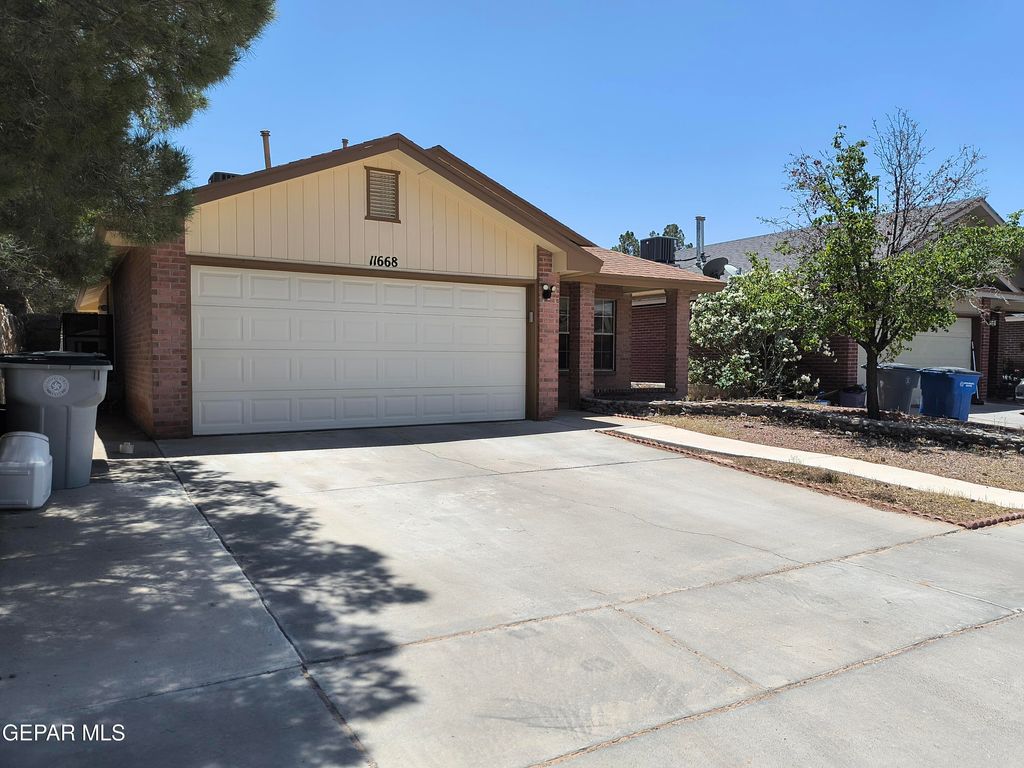 Photo of 11668 CARLOS MORAN Court, El Paso, TX 79936 (MLS # 944184)