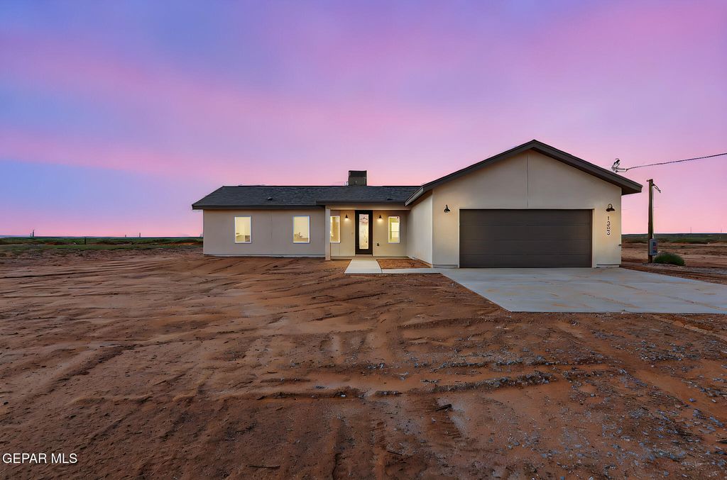 Photo of 1409 THAR DESERT Drive, Chaparral, NM 88081 (MLS # 931578)