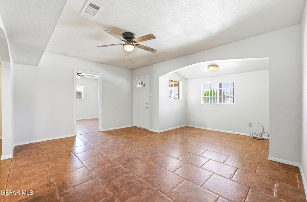 Photo of 5520 POLLARD Street, El Paso, TX 79904 (MLS # 950514)