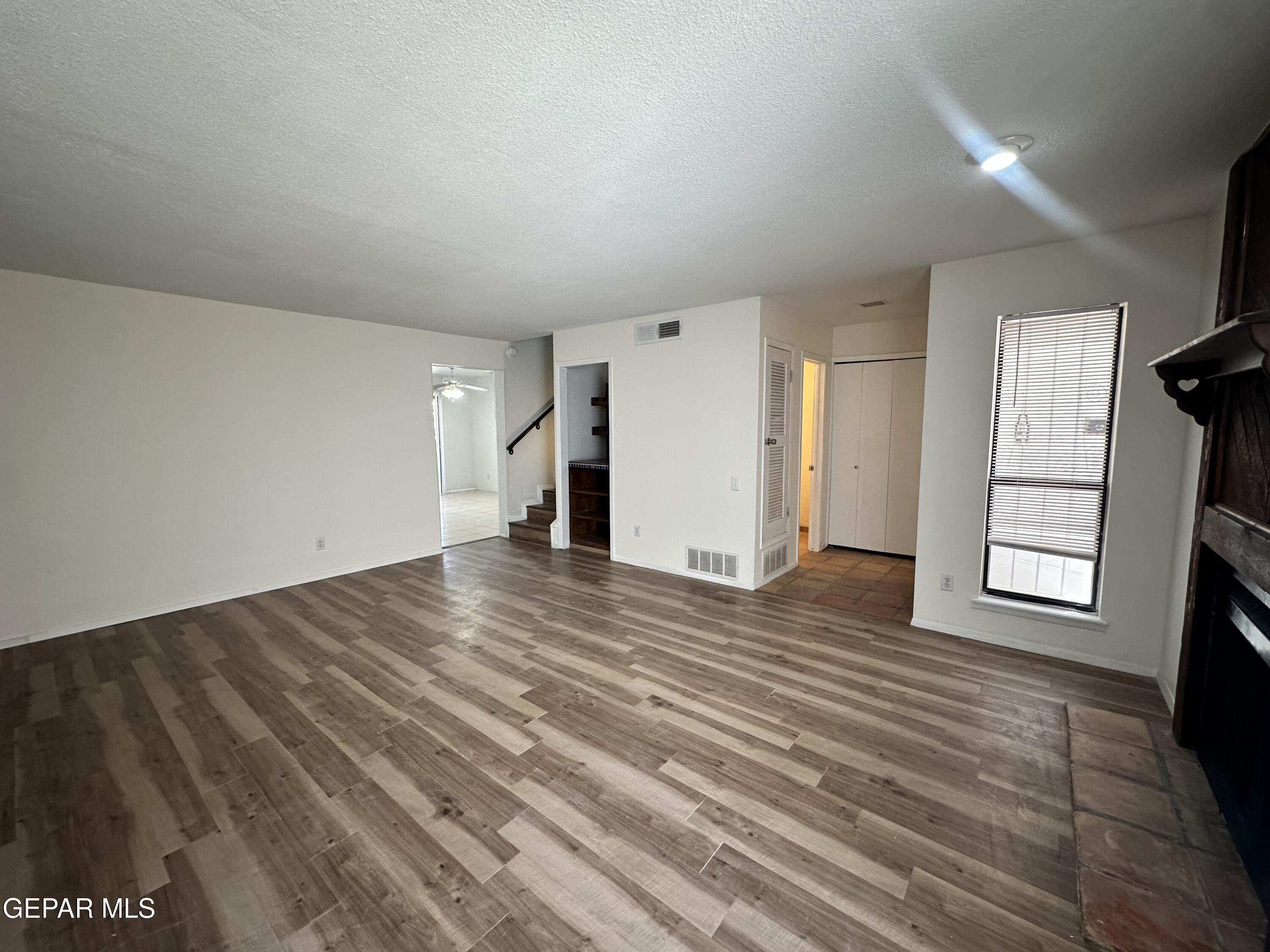 336 VILLA CANTO Street