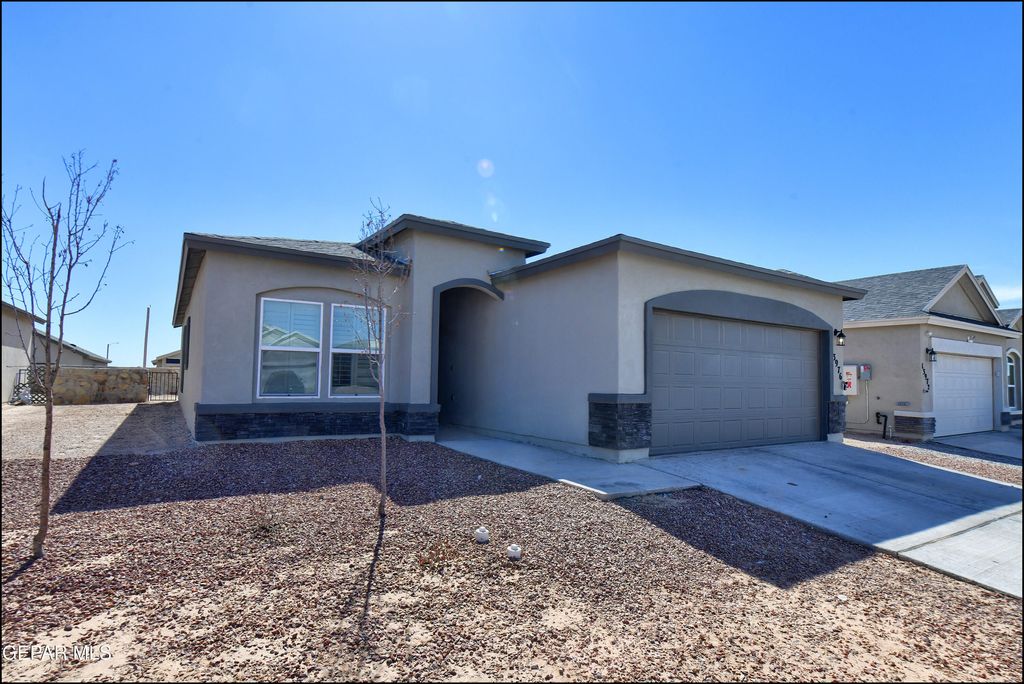 Photo of 13976 Victory Sky Avenue, El Paso, TX 79928 (MLS # 939303)