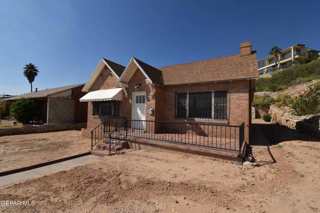 Photo of 2617 ARIZONA Avenue, El Paso, TX 79930 (MLS # 953605)