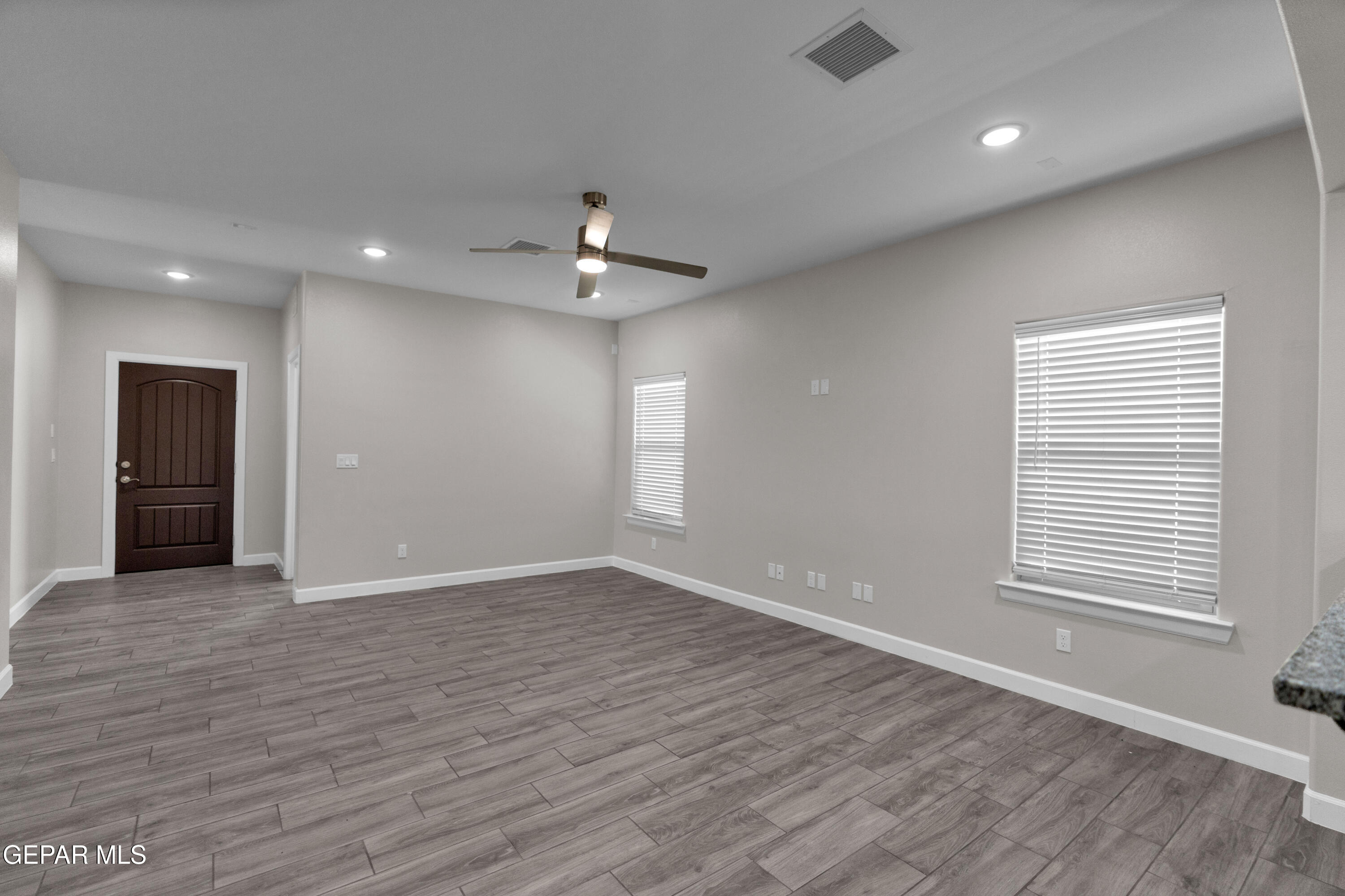 14932 MIKE A MENDOZA Avenue