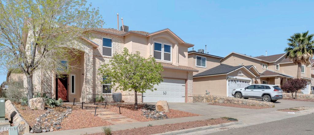 Photo of 6341 Cougar Ridge Lane, El Paso, TX 79912 (MLS # 940528)