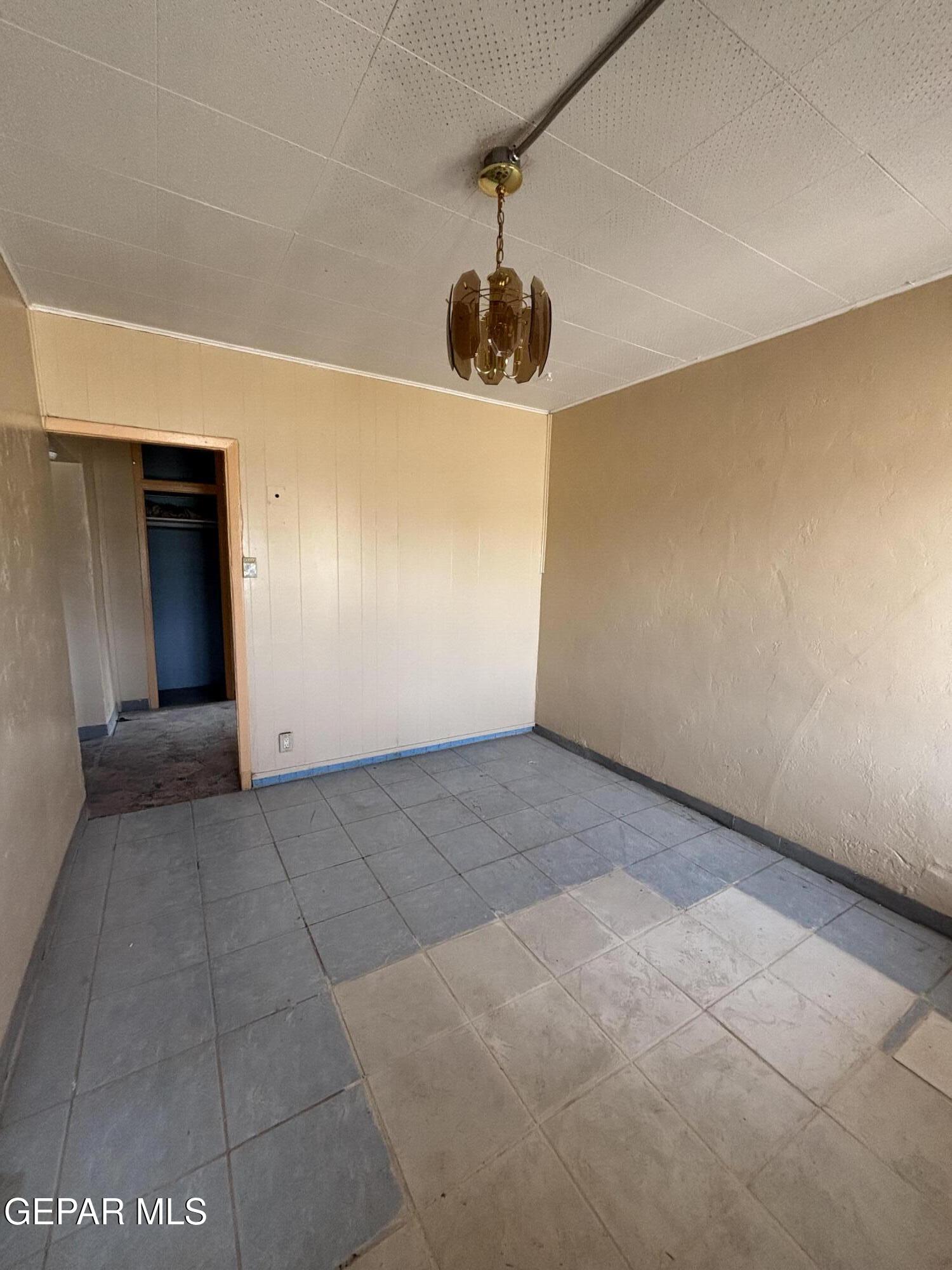 4000 1/2 Sacramento Avenue