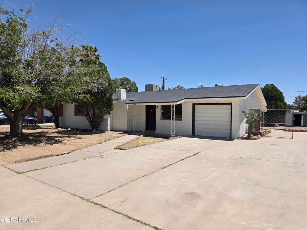 Photo of 5814 GALAXIE Drive, El Paso, TX 79924 (MLS # 944495)