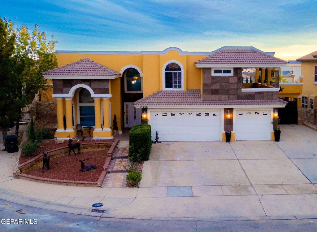 Photo of 13406 EMERALD SEAS Way, Horizon City, TX 79928 (MLS # 934377)