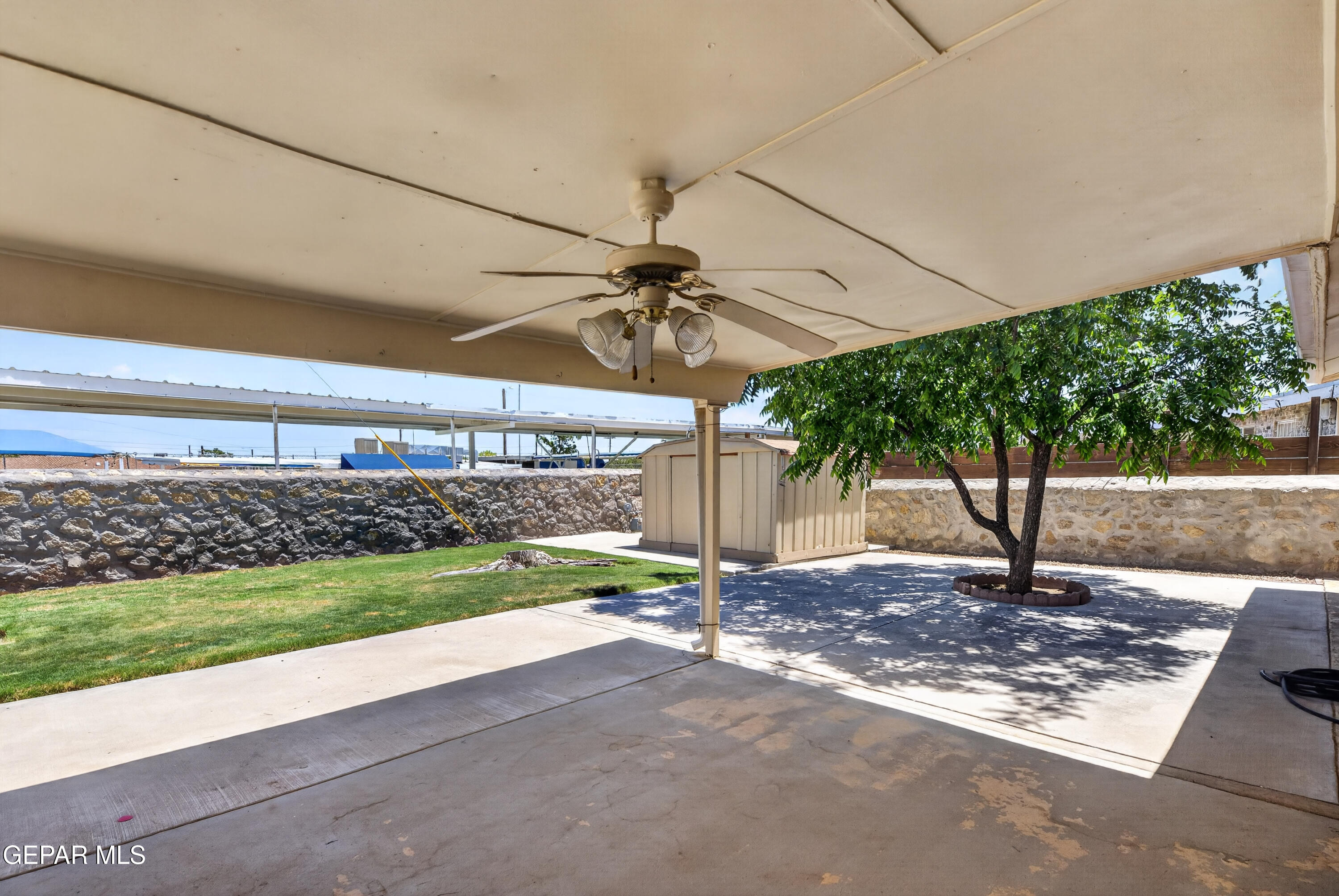 10025 DEBBIE Drive