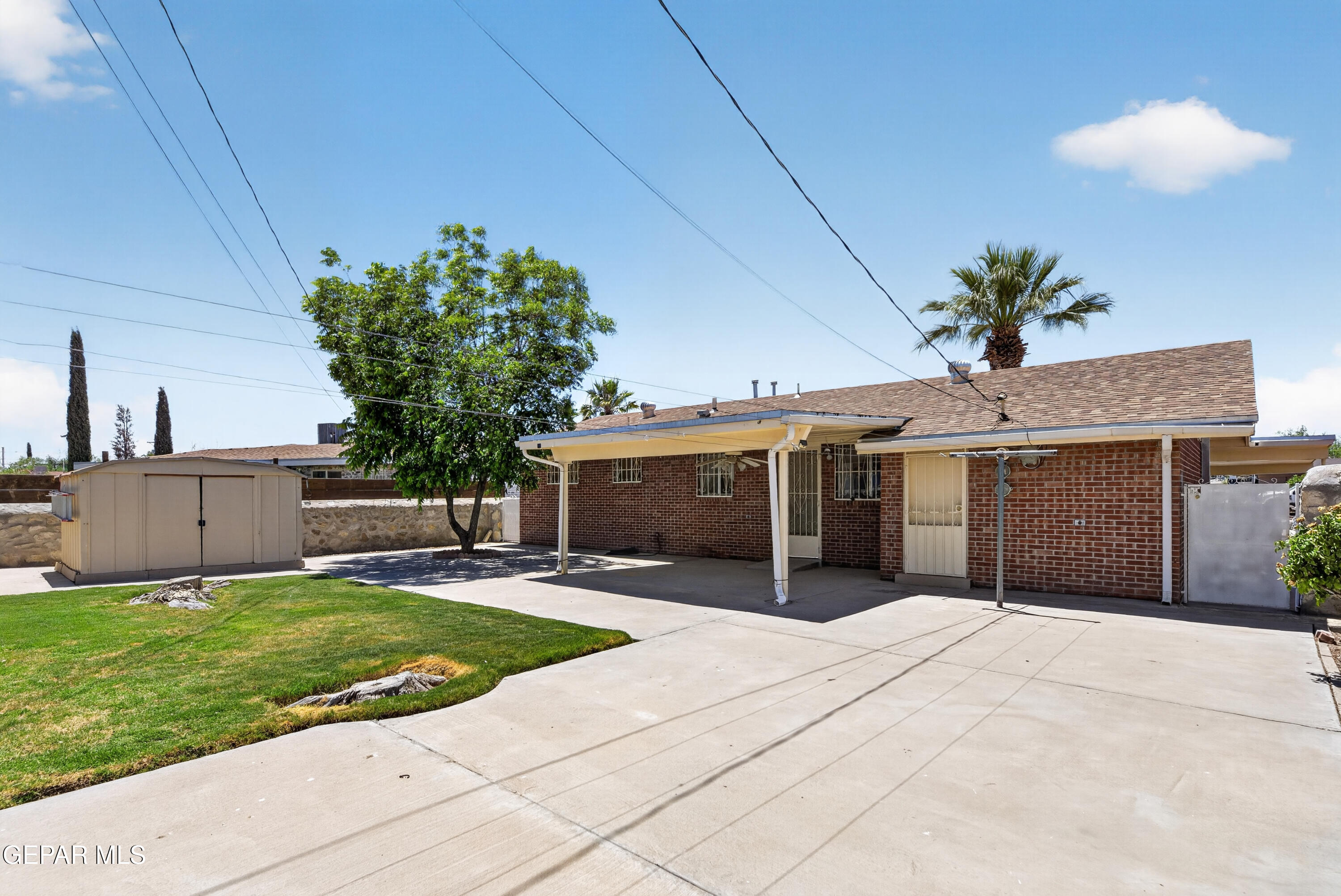10025 DEBBIE Drive