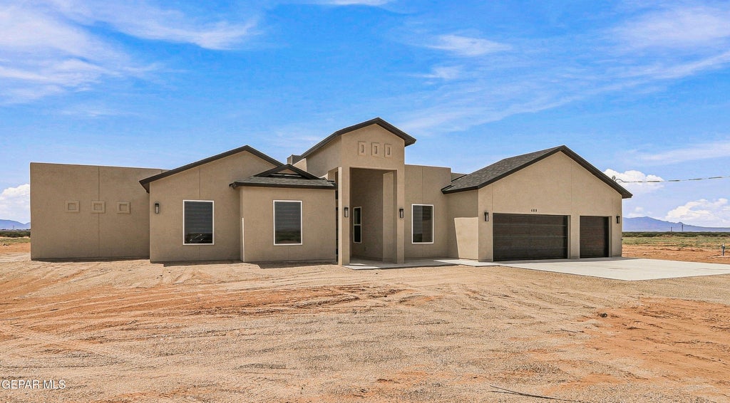 Photo of 688 YUMA DESERT, Chaparral, NM 88081 (MLS # 948605)