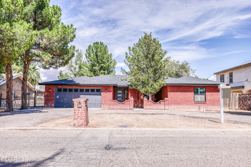 Photo of 6004 Oleaster Drive, El Paso, TX 79932 (MLS # 949890)